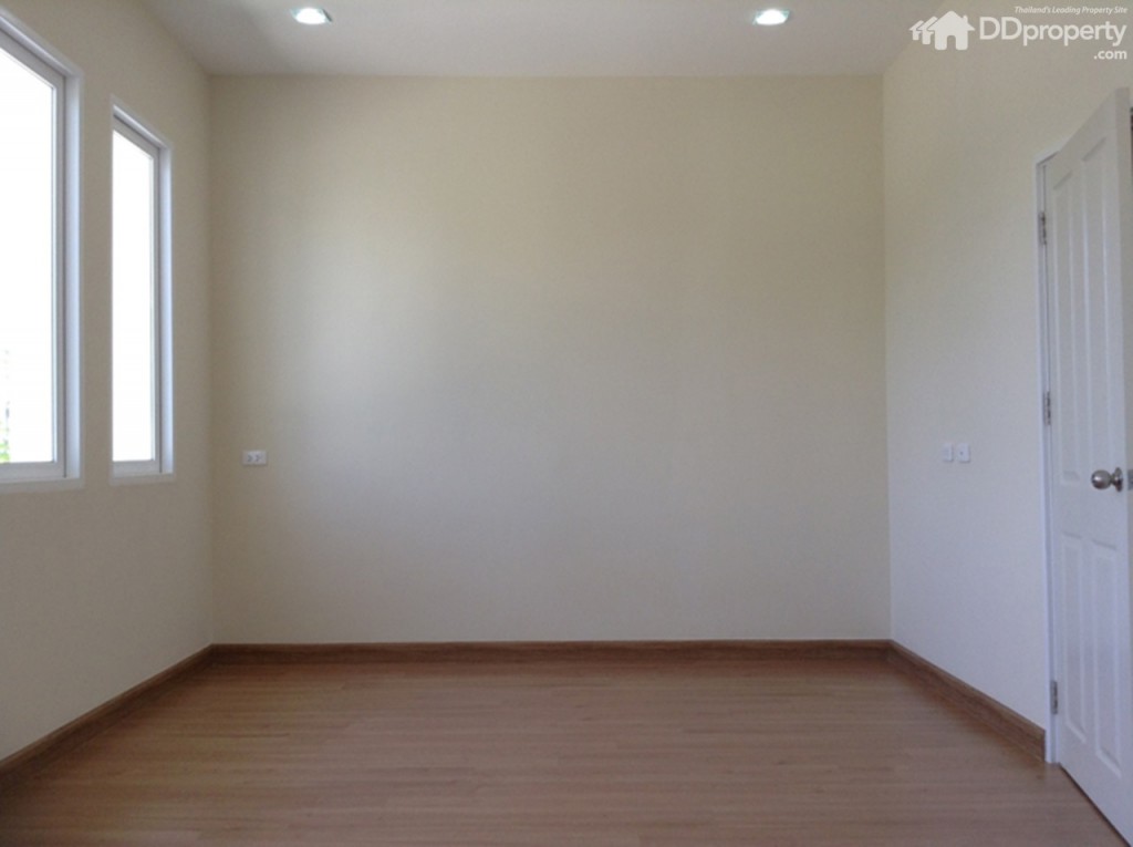 Golden Town Rattanathibet â Bangplup89-032